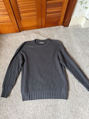 American Eagle Charcoal Crewneck Cable Knit Sweater sz Small